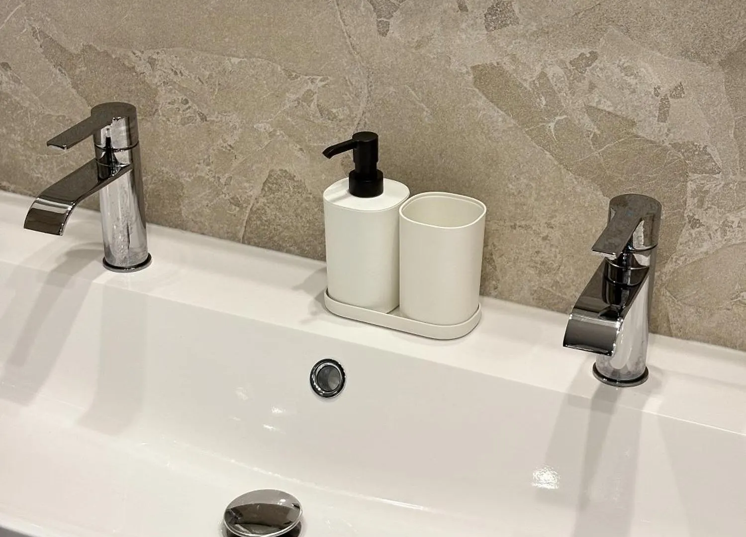 Appartement De Luxe Climatise, Parking & 2 Balcons Βιλφράνς-συρ-Μερ 0*,