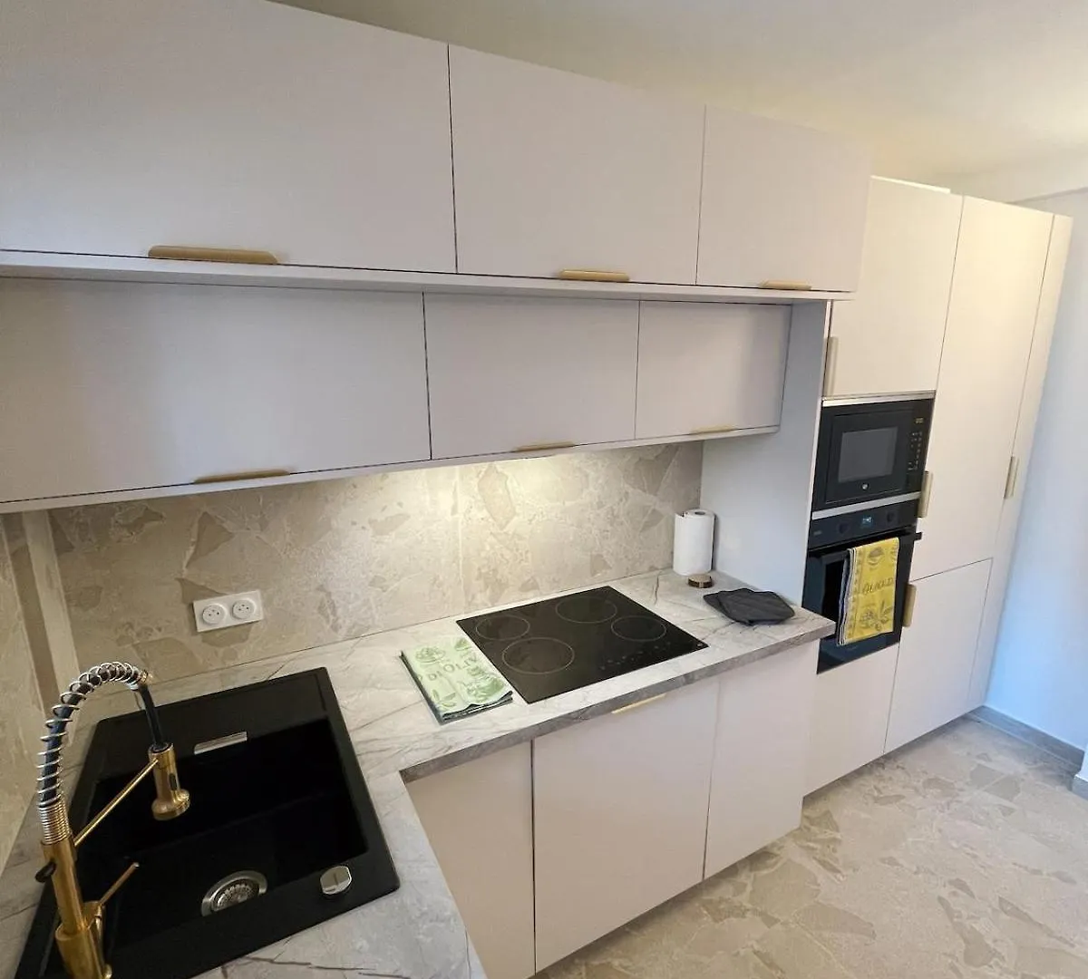 Διαμέρισμα Appartement De Luxe Climatise, Parking & 2 Balcons Βιλφράνς-συρ-Μερ Γαλλία